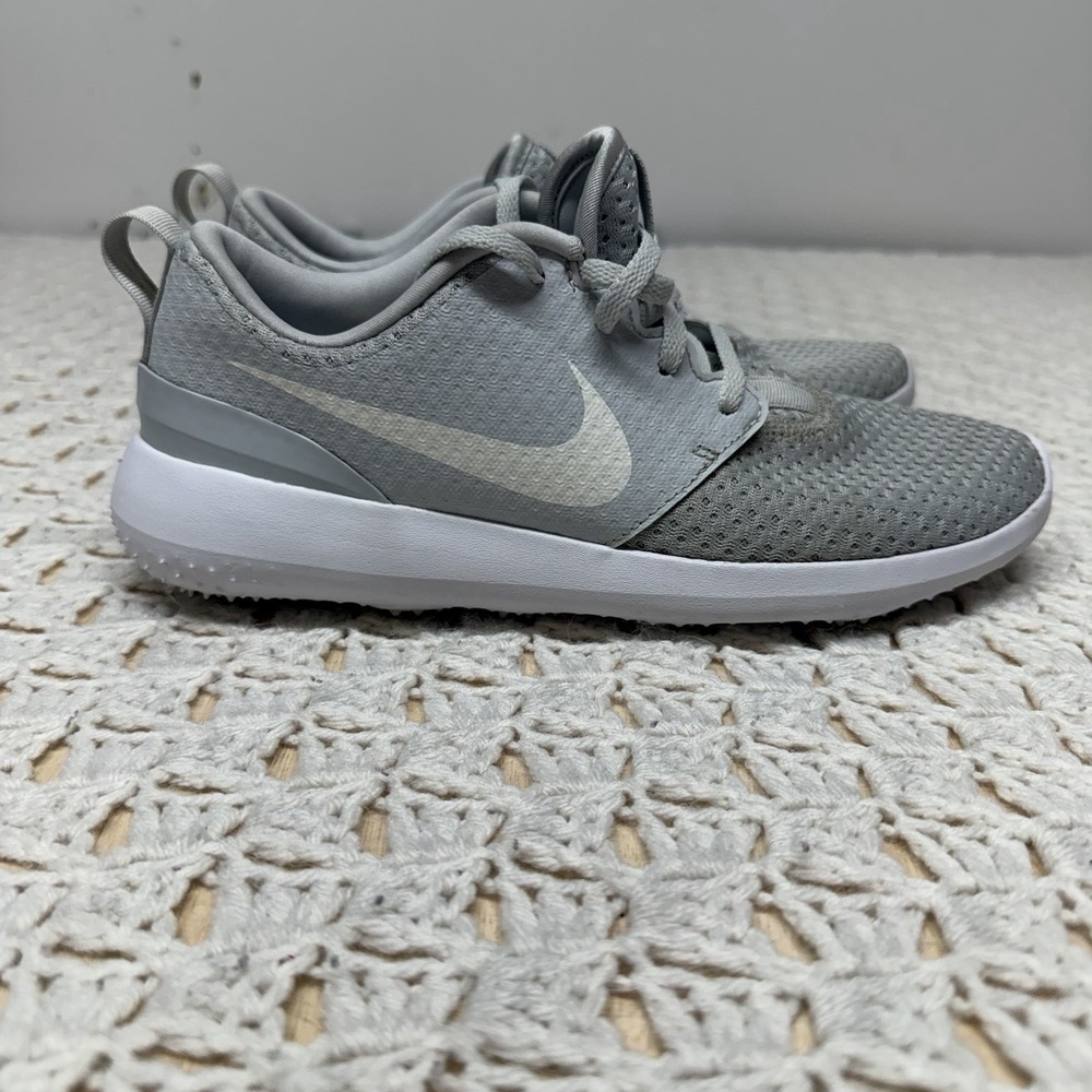 Nike Roshe G Tour Womens Sz 8 Gray Spikeless Golf Shoes Pure Platinum CD6066-002